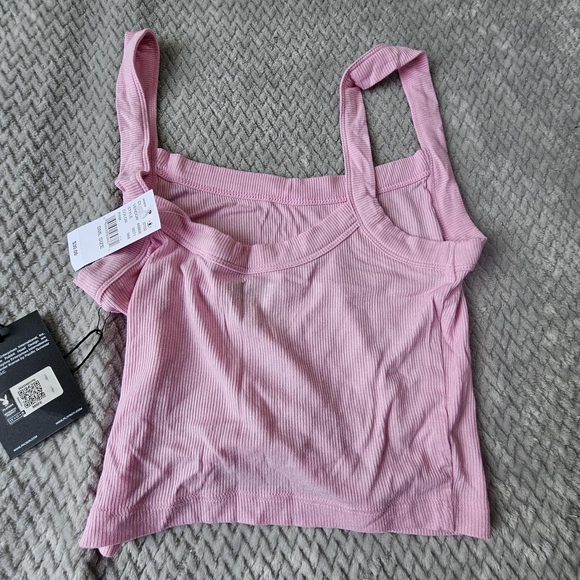 Playboy x PacSun Pink Ribbed Logo Crop Tank Top Size S NWT - Picture 2 of 4